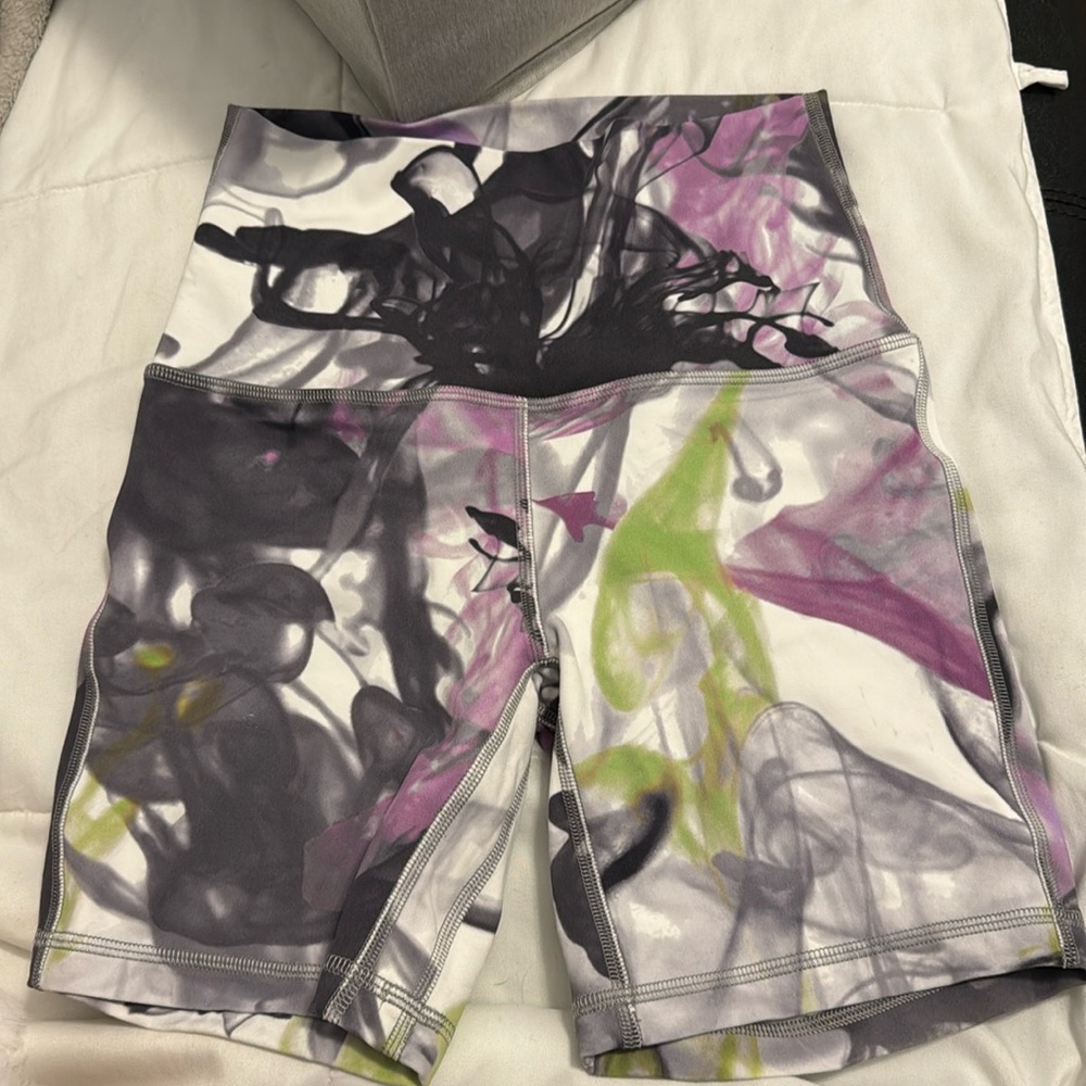 Lululemon Throwback Print Align High-Rise Short Size 4
